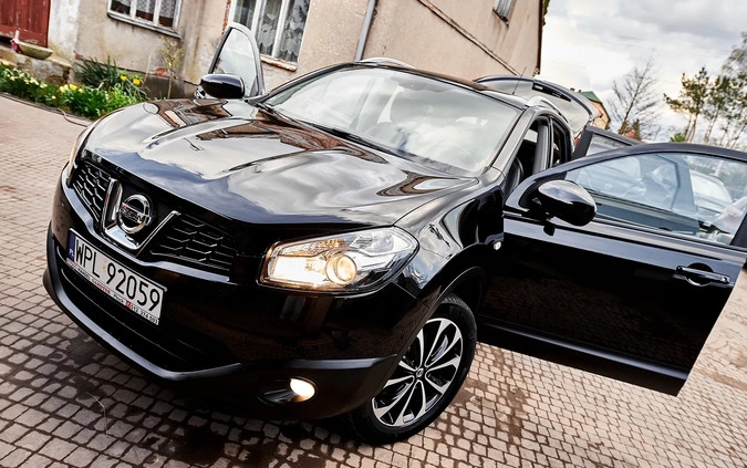 Nissan Qashqai cena 39900 przebieg: 165000, rok produkcji 2011 z Staszów małe 211